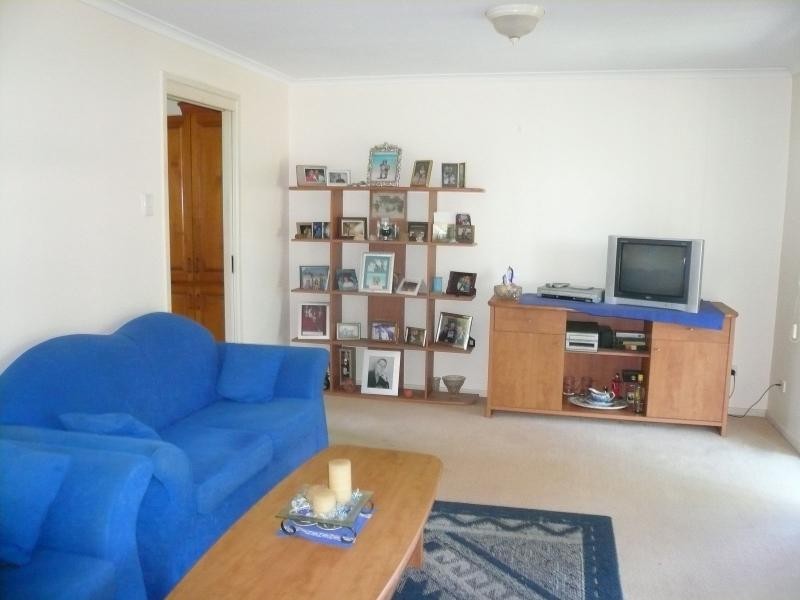 33 Charles Terrace, Macleay Island QLD 4184