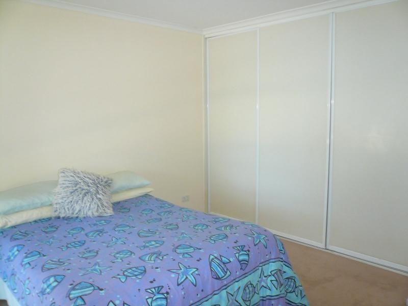 33 Charles Terrace, Macleay Island QLD 4184