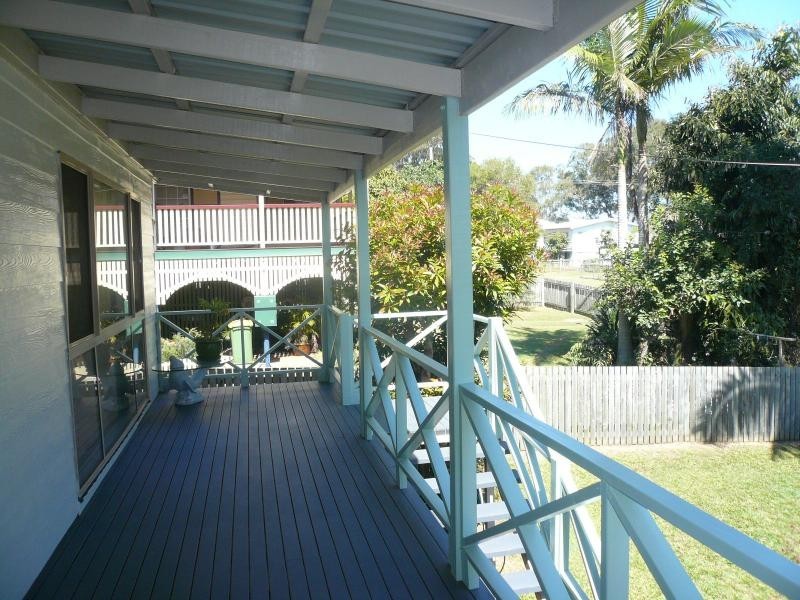 33 Charles Terrace, Macleay Island QLD 4184