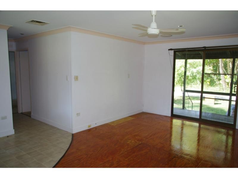 25 Michiko Street, Macleay Island QLD 4184