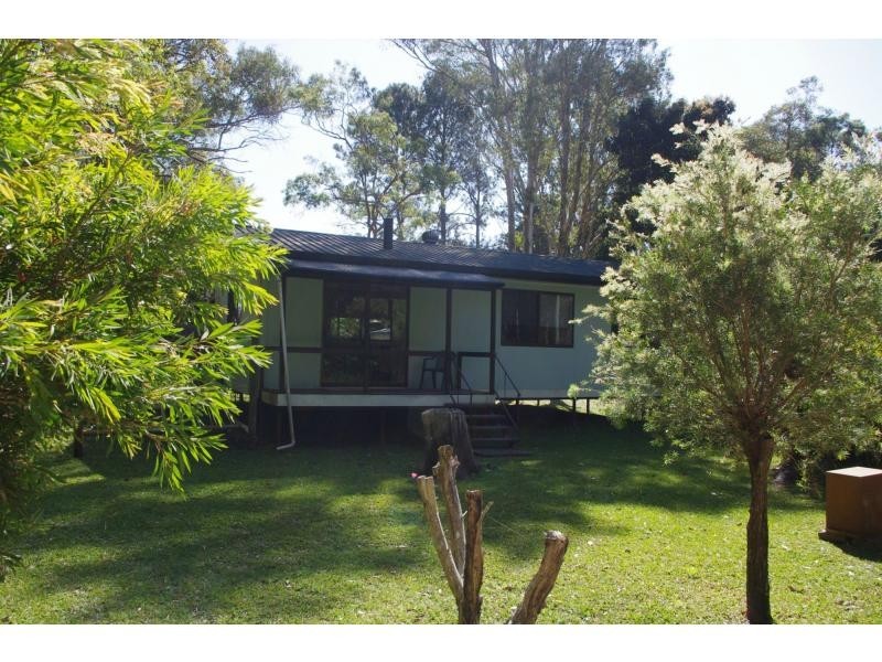 25 Michiko Street, Macleay Island QLD 4184