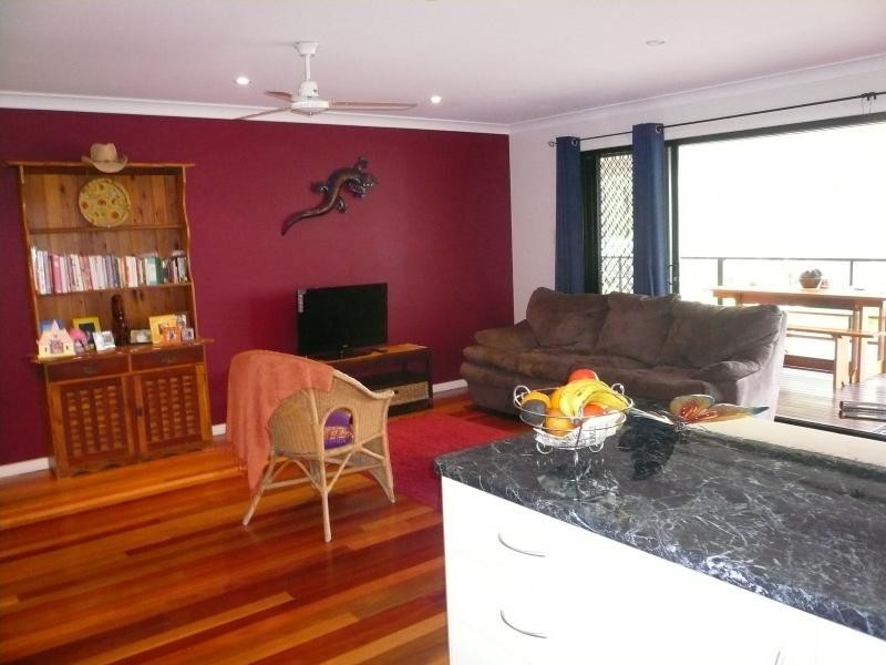 36 Beelong Street, Macleay Island QLD 4184