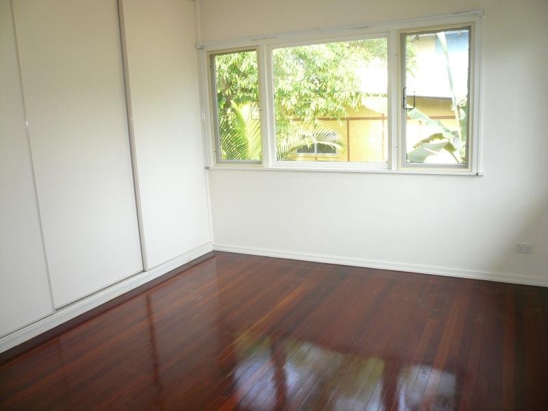 6 Thomas Street, Macleay Island QLD 4184