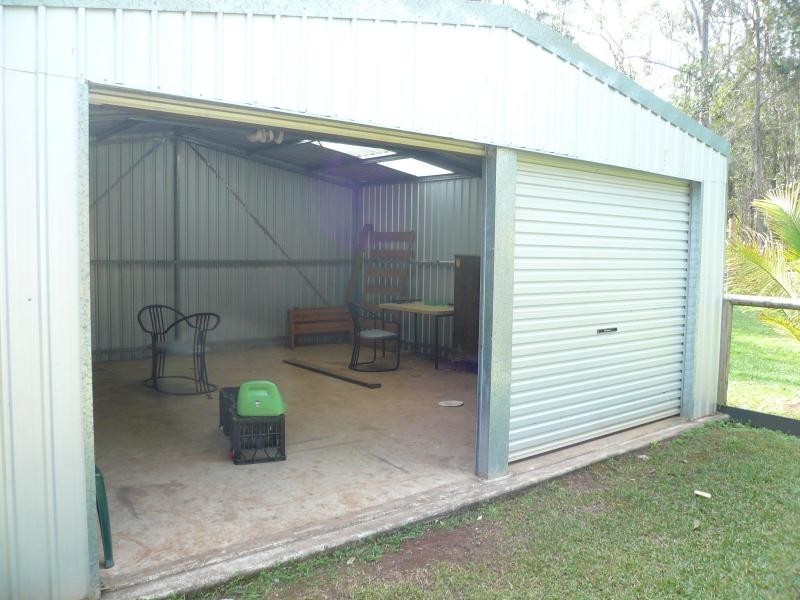 6 Thomas Street, Macleay Island QLD 4184