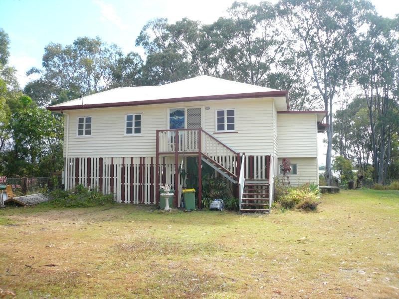 54 Charles Terrace, Macleay Island QLD 4184