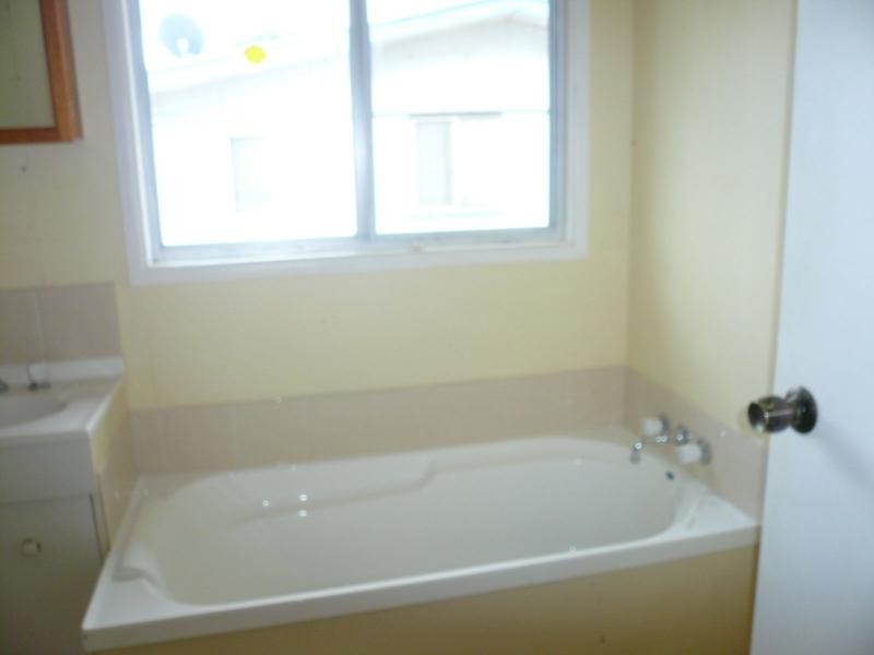 54 Charles Terrace, Macleay Island QLD 4184