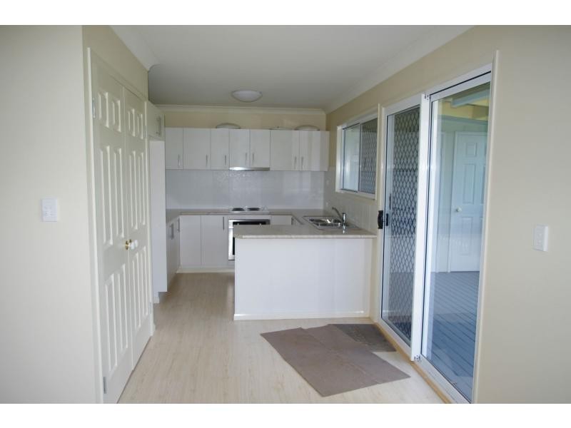 117 High Central Road, Macleay Island QLD 4184