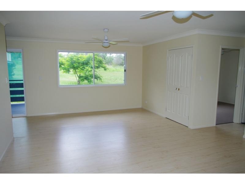 117 High Central Road, Macleay Island QLD 4184