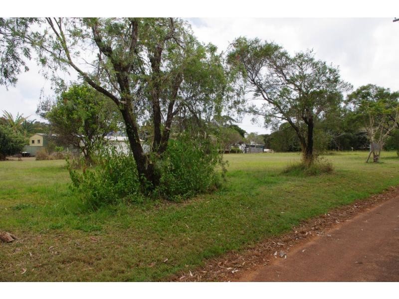 4 Nina Street, Karragarra Island QLD 4184