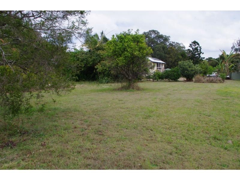 4 Nina Street, Karragarra Island QLD 4184