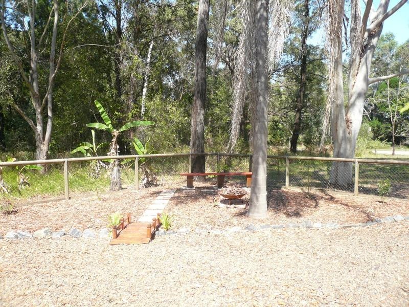 13 Brolga Street, Macleay Island QLD 4184
