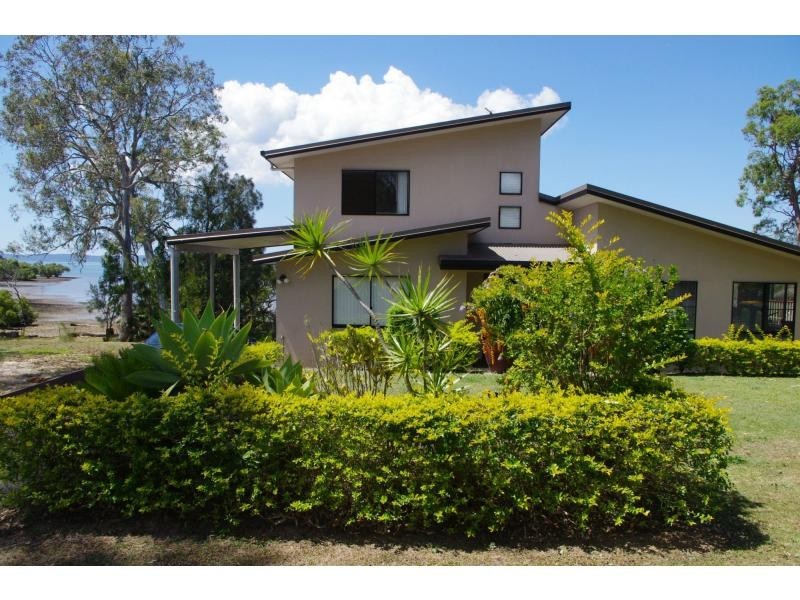 41 Jan Street, Macleay Island QLD 4184