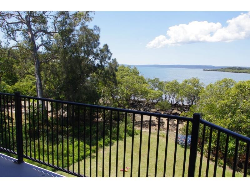41 Jan Street, Macleay Island QLD 4184