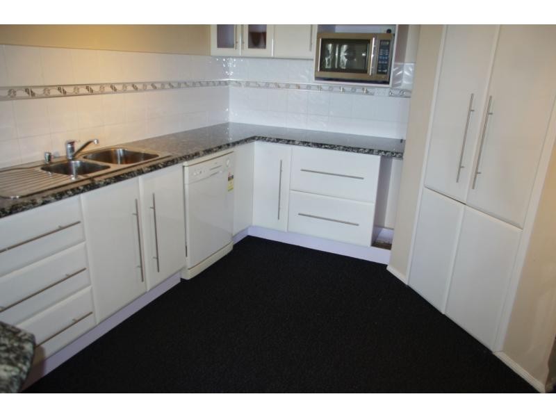 41 Jan Street, Macleay Island QLD 4184