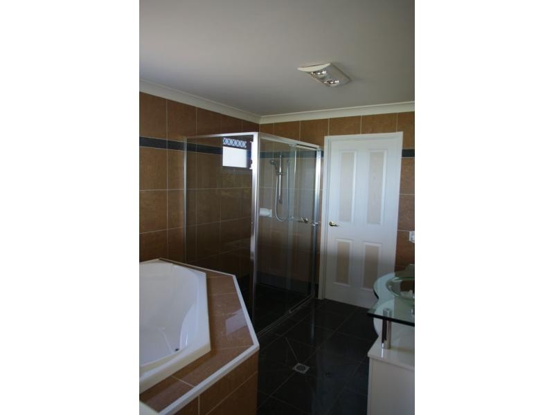 41 Jan Street, Macleay Island QLD 4184