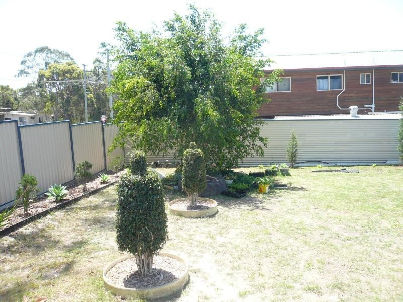 1 Gregory Street, Macleay Island QLD 4184