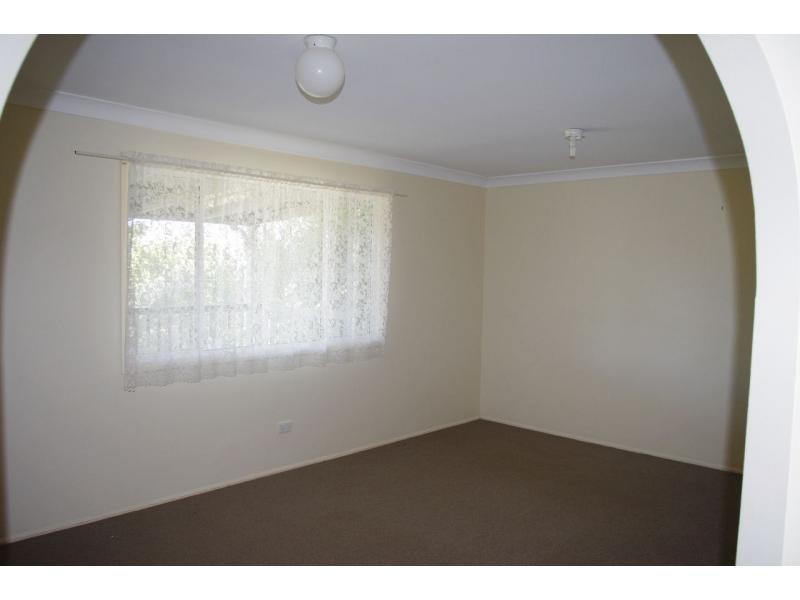 15 Camena Street, Macleay Island QLD 4184