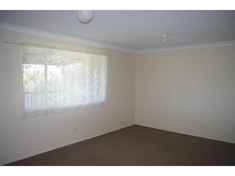 15 Camena Street, Macleay Island QLD 4184