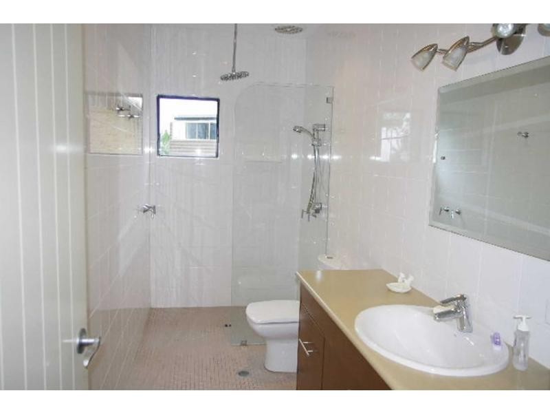 91 Coondooroopa Drive, Macleay Island QLD 4184