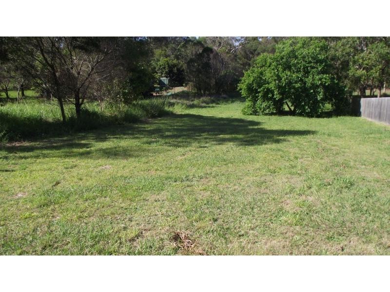 7 Granadilla Street, Macleay Island QLD 4184