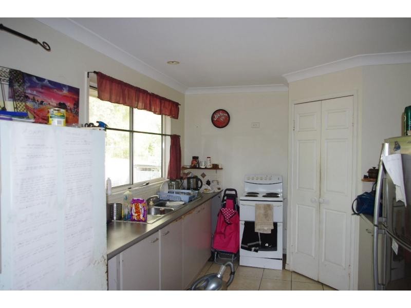 10 Scotts Road, Macleay Island QLD 4184