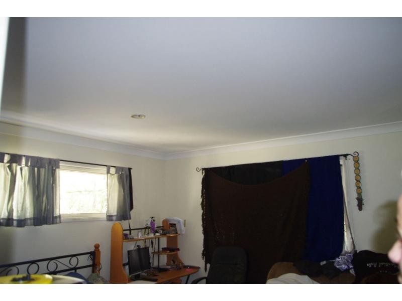 10 Scotts Road, Macleay Island QLD 4184