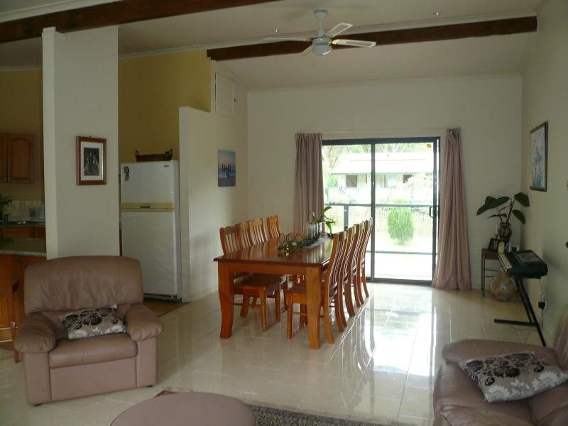 11 Jane Street, Macleay Island QLD 4184
