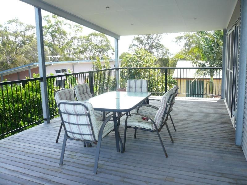 34 Eastbourne Terrace, Macleay Island QLD 4184