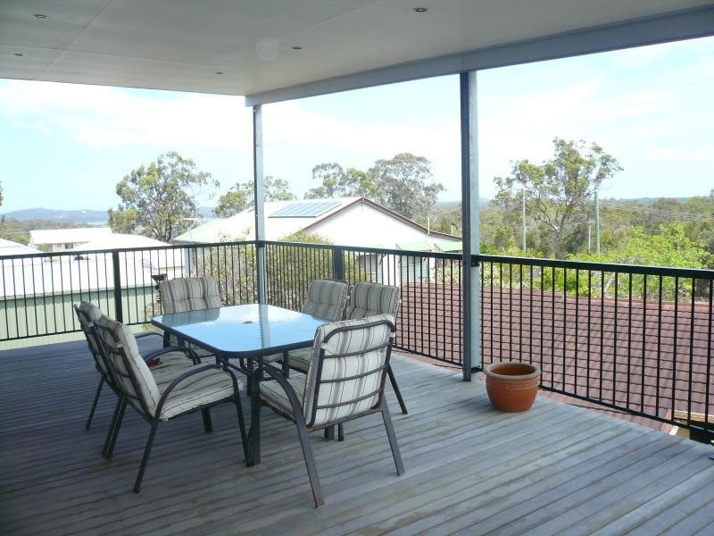 34 Eastbourne Terrace, Macleay Island QLD 4184