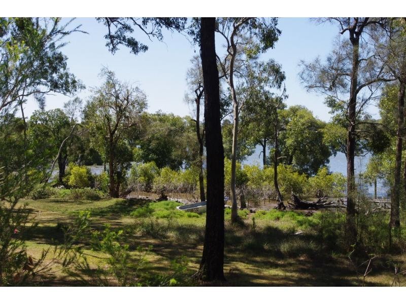 1 Treasure Island Avenue, Karragarra Island QLD 4184