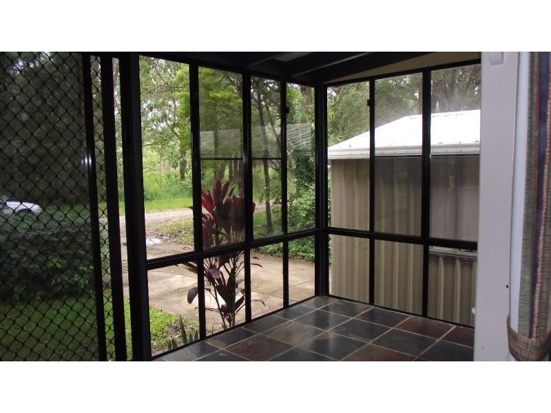 19 Aruma Street, Macleay Island QLD 4184