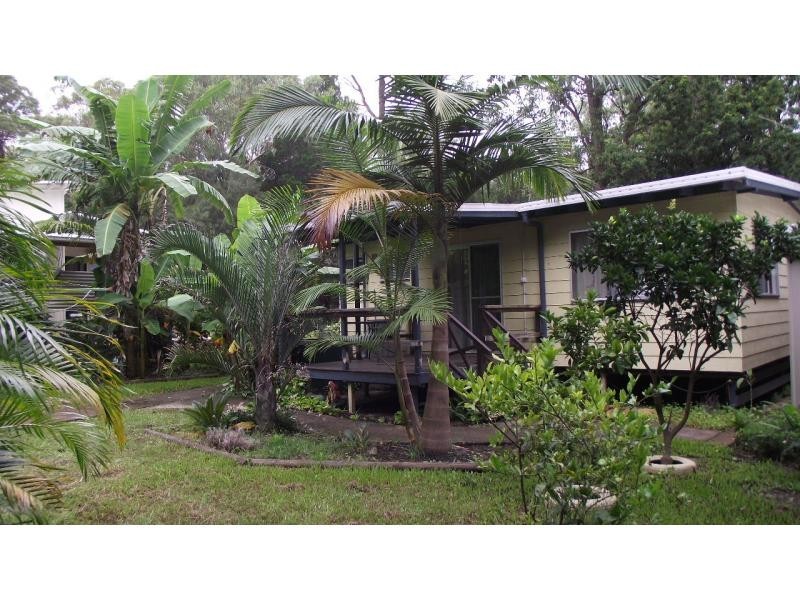 19 Aruma Street, Macleay Island QLD 4184