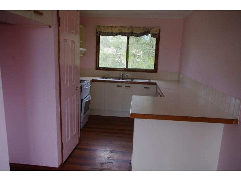 52 High Central Road, Macleay Island QLD 4184