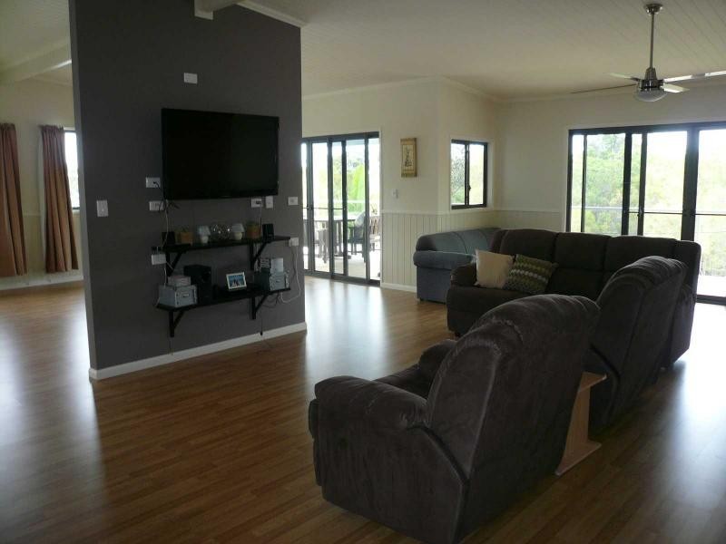 47 Scarborough Terrace, Macleay Island QLD 4184