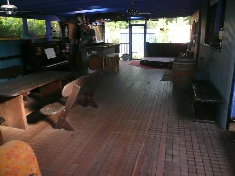 61 Lucas Drive, Lamb Island QLD 4184