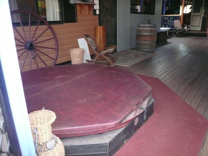 61 Lucas Drive, Lamb Island QLD 4184