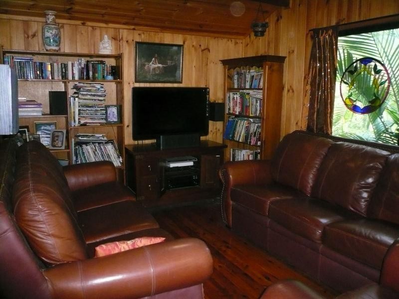 61 Lucas Drive, Lamb Island QLD 4184