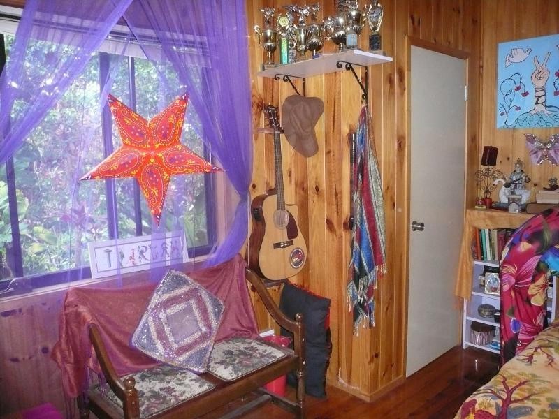 61 Lucas Drive, Lamb Island QLD 4184