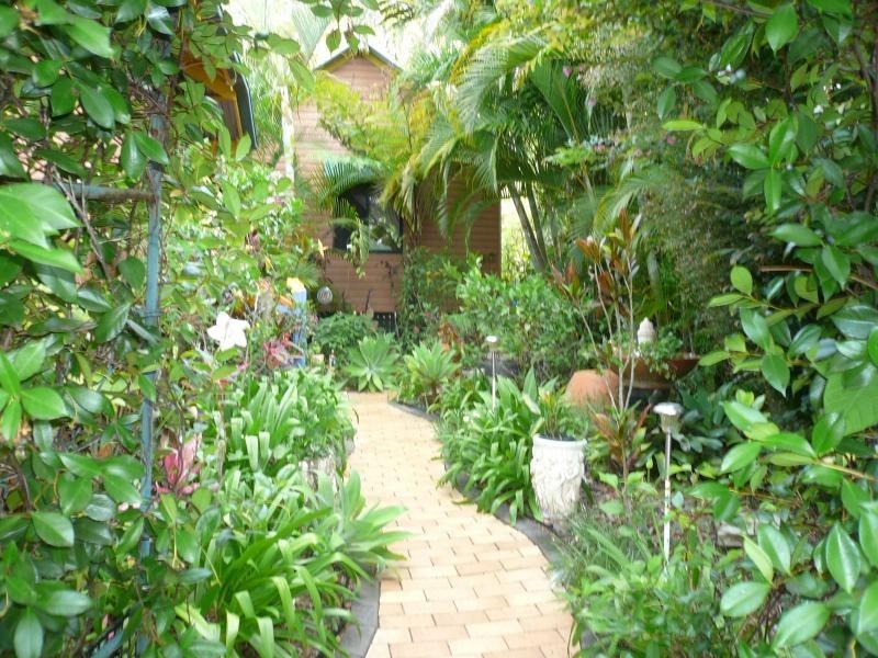 61 Lucas Drive, Lamb Island QLD 4184