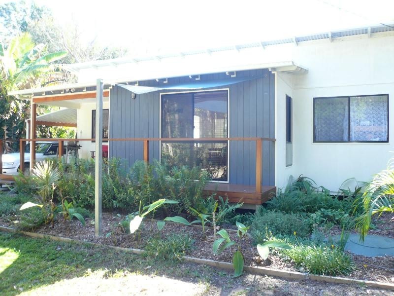 17 Aruma Street, Macleay Island QLD 4184