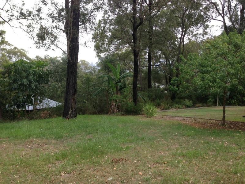 10 Blue Water Crescent, Macleay Island QLD 4184