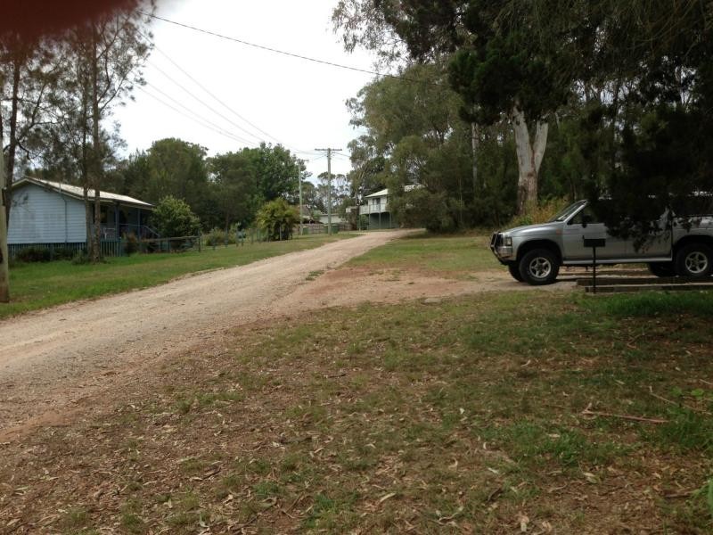 10 Blue Water Crescent, Macleay Island QLD 4184