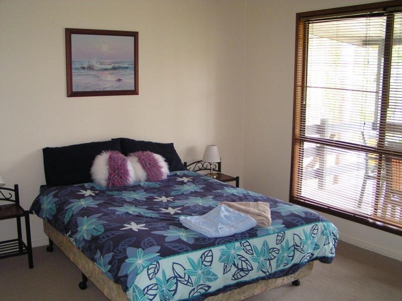 48 Coondooroopa Drive, Macleay Island QLD 4184