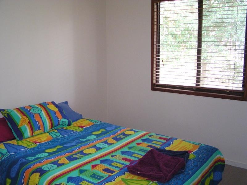 48 Coondooroopa Drive, Macleay Island QLD 4184