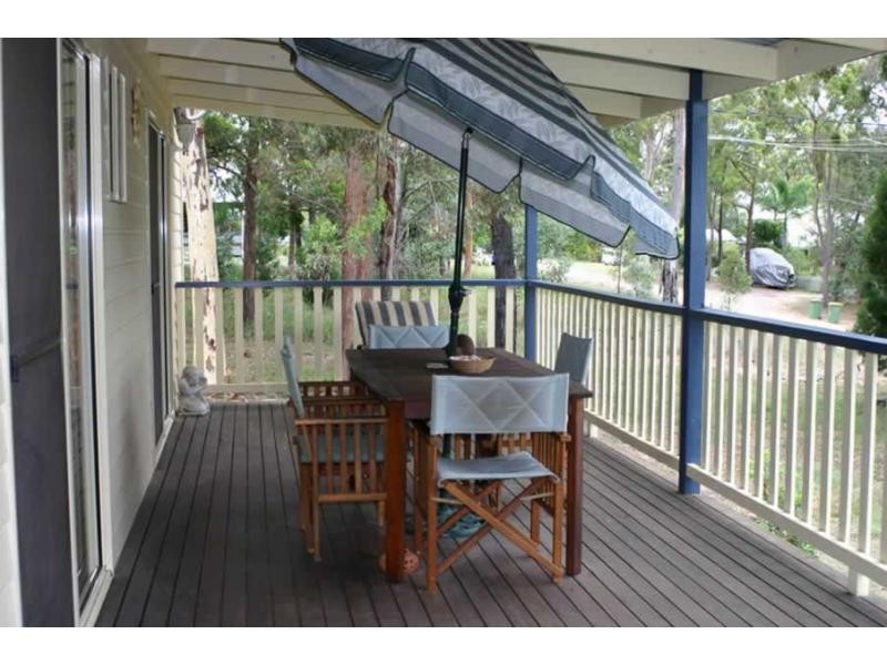 28 Coast Road, Macleay Island QLD 4184