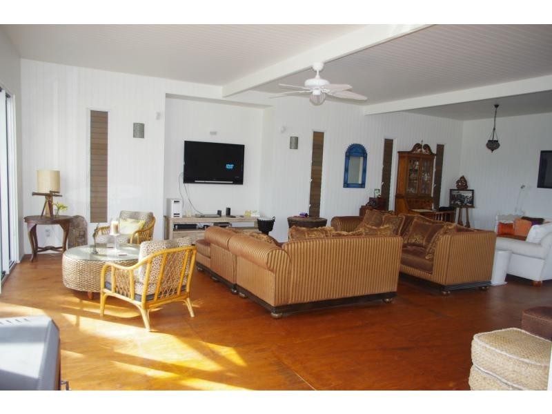 74 The Esplanade, Karragarra Island QLD 4184