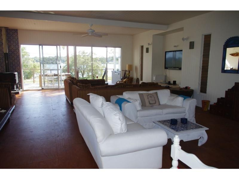 74 The Esplanade, Karragarra Island QLD 4184