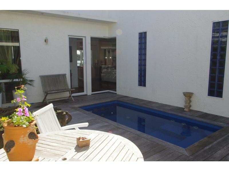 74 The Esplanade, Karragarra Island QLD 4184