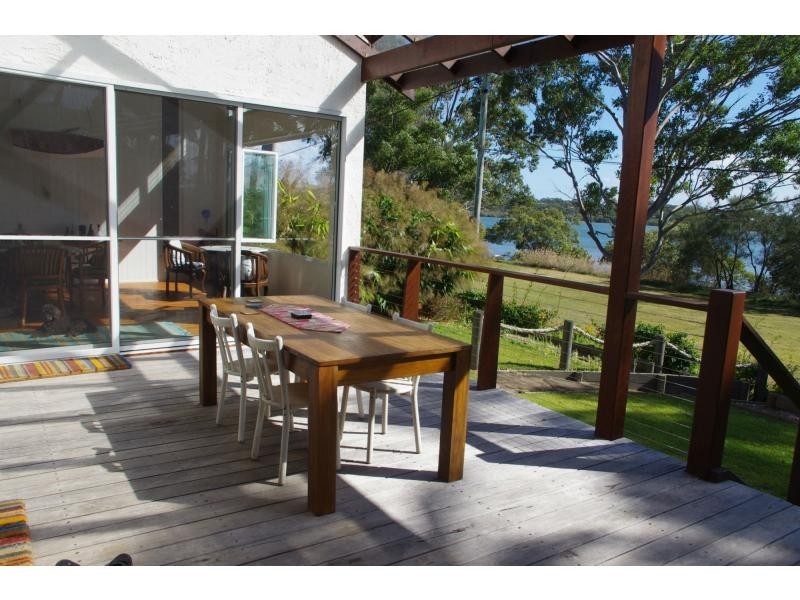 74 The Esplanade, Karragarra Island QLD 4184
