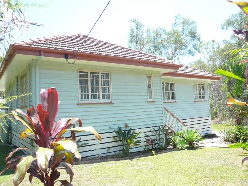 6 Benowa Street, Macleay Island QLD 4184
